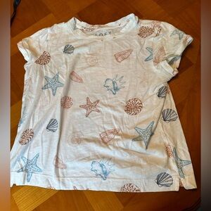 LOFT XS White Seashell Print Graphic Tee T-Shirt Cuffed Sleeve Nautical